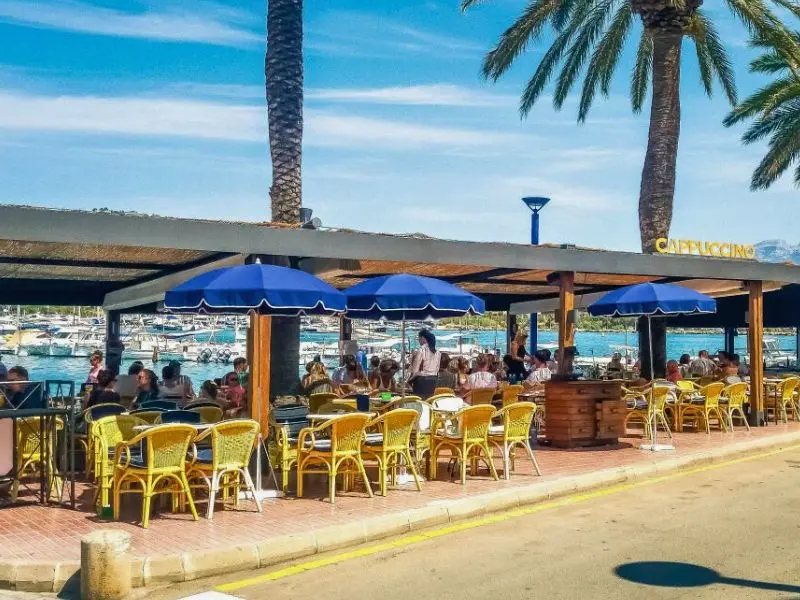 Restaurant an der Promenade in Port Andratx