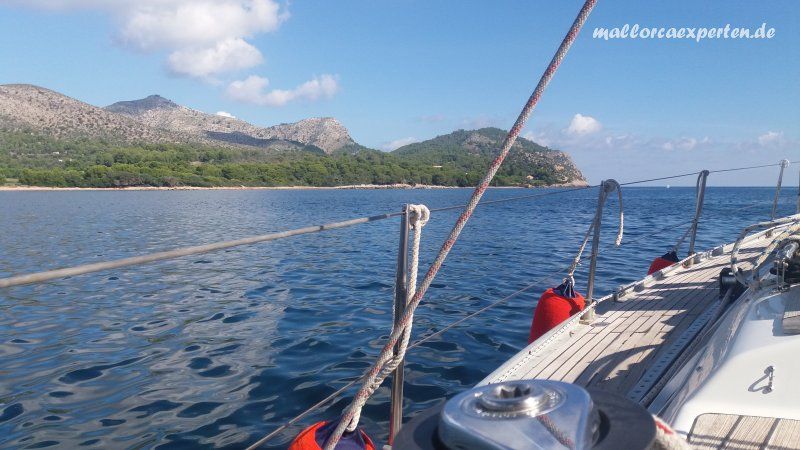 Segeln an der Küste Mallorcas