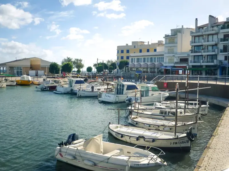 Boote im Hafen Cala Millor - Cala Bona