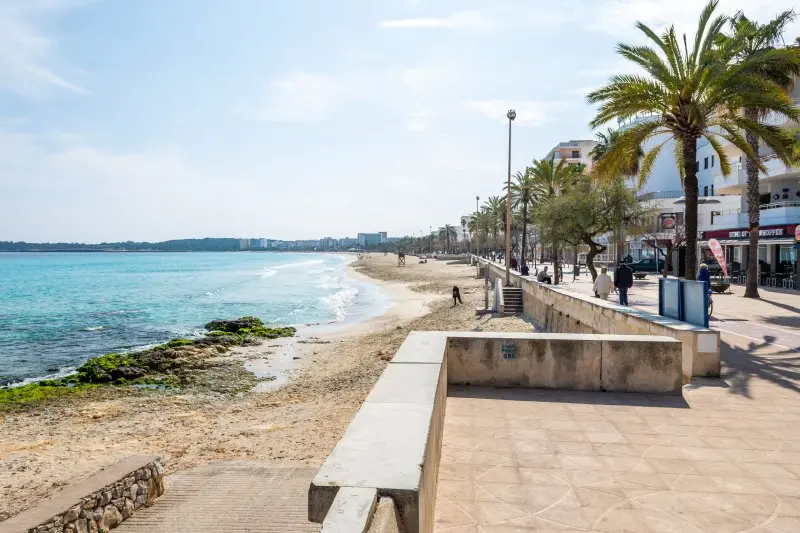 Strandpromenade in Cala Millor Mallorca