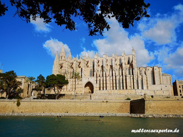 Kathedrale Palma de Mallorca Seitenansicht